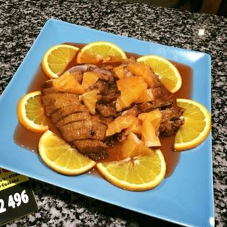 Pato Asado Con Salsa Naranja