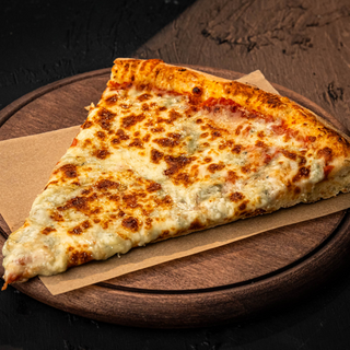 Felie Pizza Quatro Formaggi