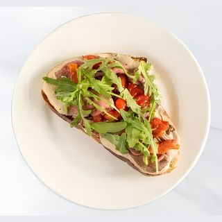 Брускетты ростбиф