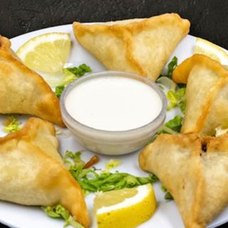 1 piece - Fatayer Aux Épinards 