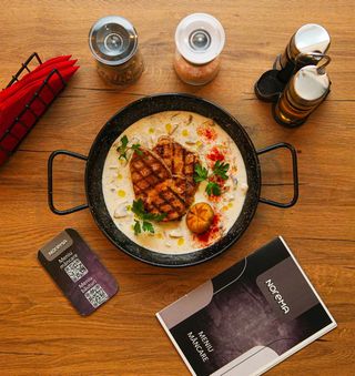 Cotlet de porc cu sos de ciuperci