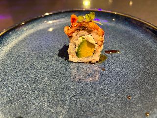 138. Anguila uramaki (8 pzs.)