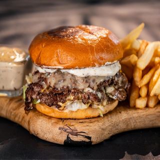 Meniu Double Ultimate Smash Burger