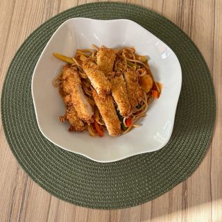 MAKARON Z KURCZAKIEM NA CHRUPKO