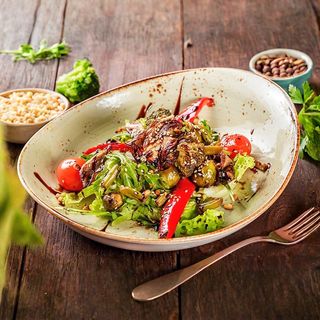 Salata calda Vegetariana