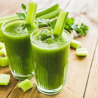 Shot de Apio con Espirulina y Amla. (125ml)