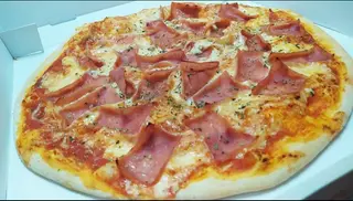 Pizza Vesubio (30 Cm.)