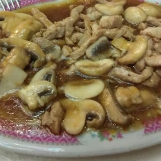 Pollo con Champiñones