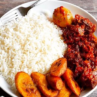 Sauce Tomate et Riz Blanc