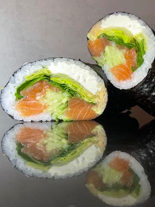Суші- шаурма з лососем