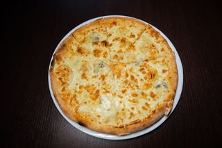 Pizza Quattro formaggi