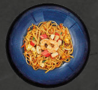 Tagliatelle piccanti con frutti di mare