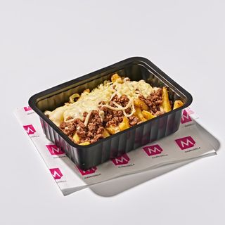 Patatas Con Carne y Queso