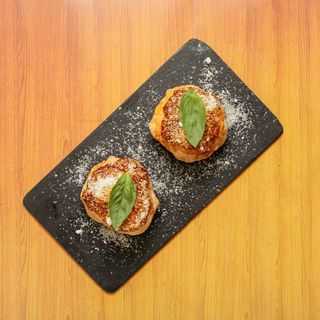 Montanaras al ragú (2ud.)