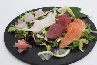 Sashimi Variado (12 Cortes)