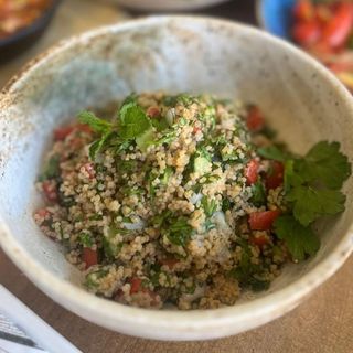 ENSALADA DE TABULE ( 546 cal , 10 g - proteina )