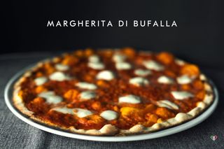 Pizza Margherita di Bufala