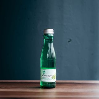 Mineralna voda Romerquelle limunska trava