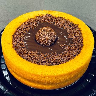 Bolo Piscininha Cenoura cobertura Brigadeiro 