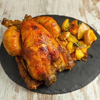 Pollo con assaggio di patate