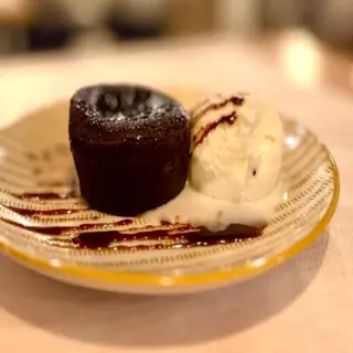 Brownie con helado
