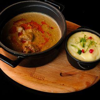 ნიგვზიანი ხარჩო "თაშმიჯაბით"