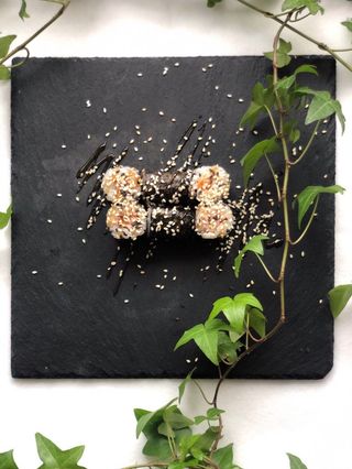 Макі з вугрем