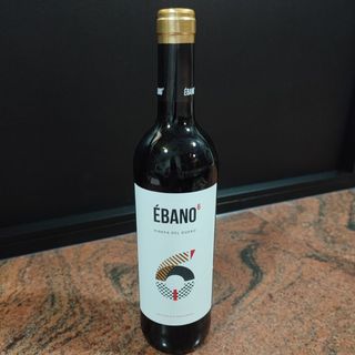 Botella De Vino Tinto Ribera Del Duero