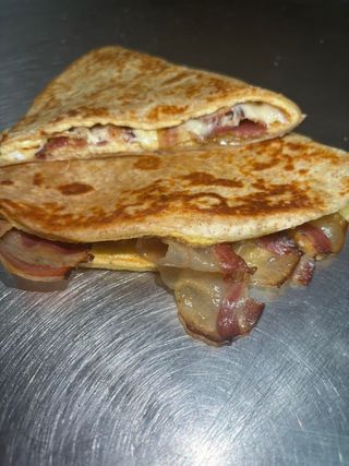 Tortilja sa slaninom i jajima