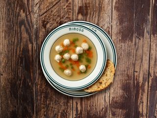 Курячий бульйон з фрикадельками (190г)