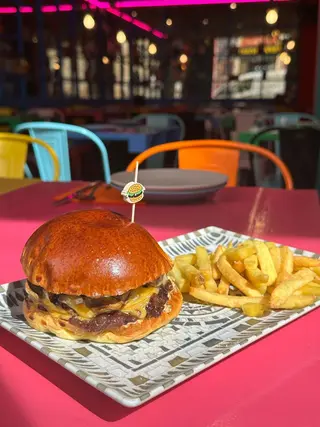 Hamburguesa la chivita