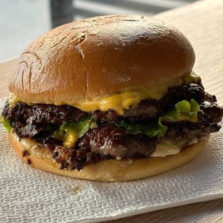 Alemdar burger + Sensation