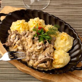 Chicken stroganoff with mashed potato 250 g