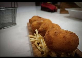 croquetas de chorizo (10 uni)