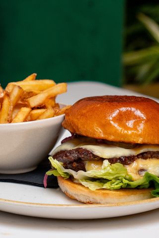 Burger P And M Original