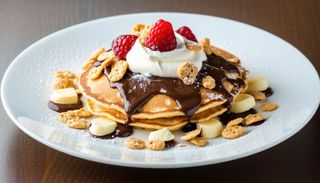 Pancake Nutella, cioccolato bianco, cereali