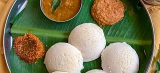 Idly Vada Sambar (2pz Idly 1pz Vada) (V-G)