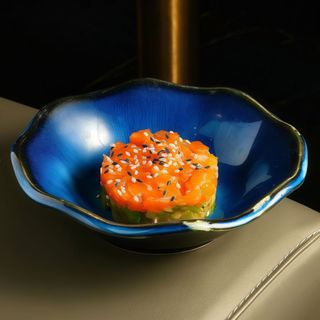 163.Tartar De Salmón Con Aguacate