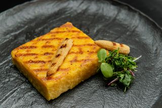 Mămăligă la grătar