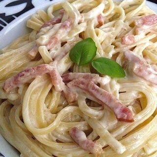 Spaguettis carbonara