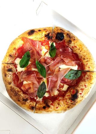 Pizza Parma (33 Cm.)