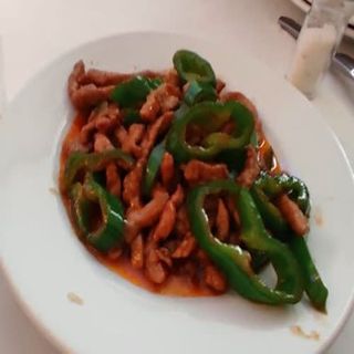 Ternera Con Pimientos Verdes