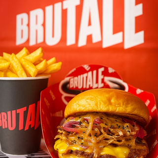 Burger + vaso de patatas 