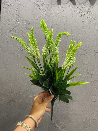 Komadno vještačko cvijeće