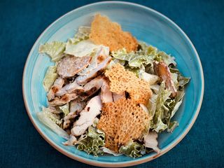 Цезар с пиле и бекон (300г)