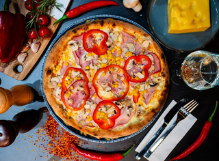 Pizza Capricciosa Ø 32cm