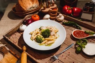 Penne cu broccoli si pui