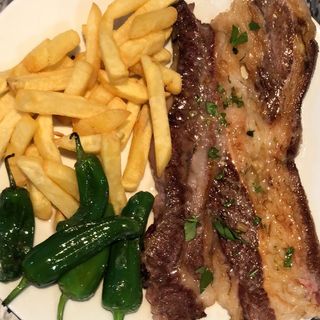 Menu (1)croquetas (2) solomillo 