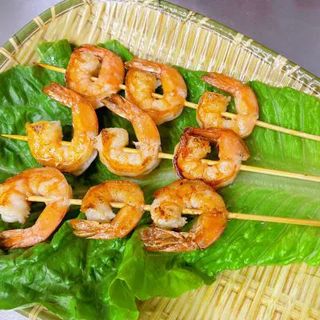 S37 Spiedini di gamberi alla griglia