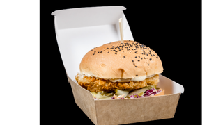 POLSKI BURGER Z OPIEKANYMI ZIEMNIAKAMI W ZIOŁACH I CZOSNKU